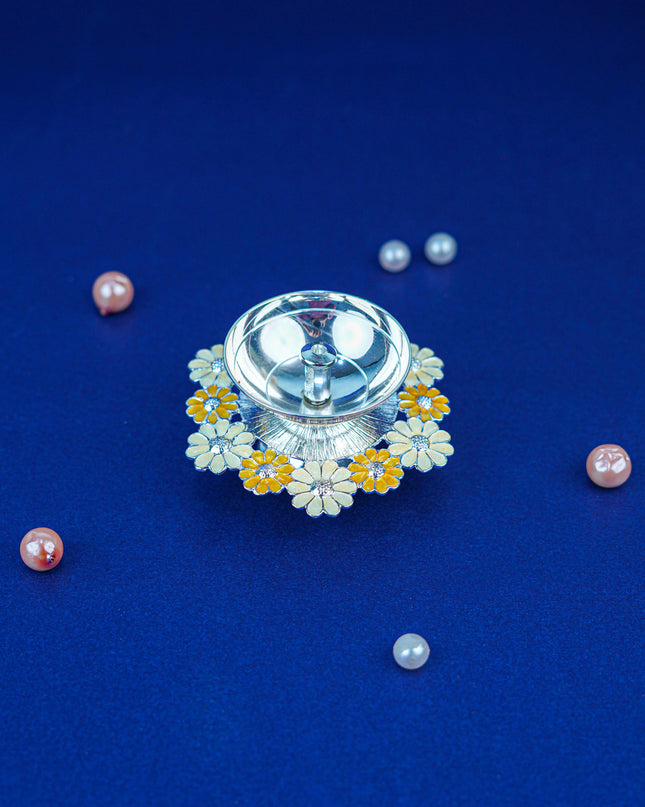 White Metal Floral Diya - Beige - WL5551-2