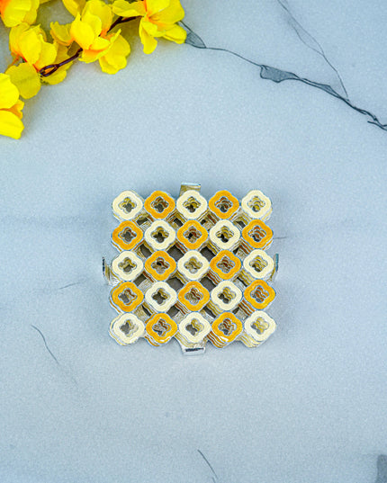 White Metal Decorative Floral Coaster Set - Beige - WL5556-2