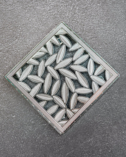White Metal Leaf Design Coaster - Silver - WL5579-1