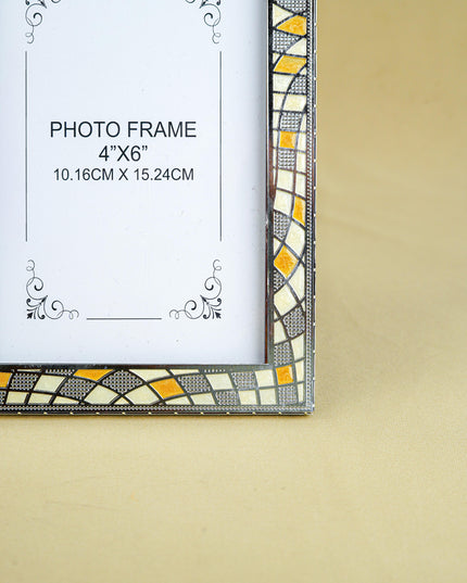 White Metal Designer Photo Frame - Beige - WL5588-2