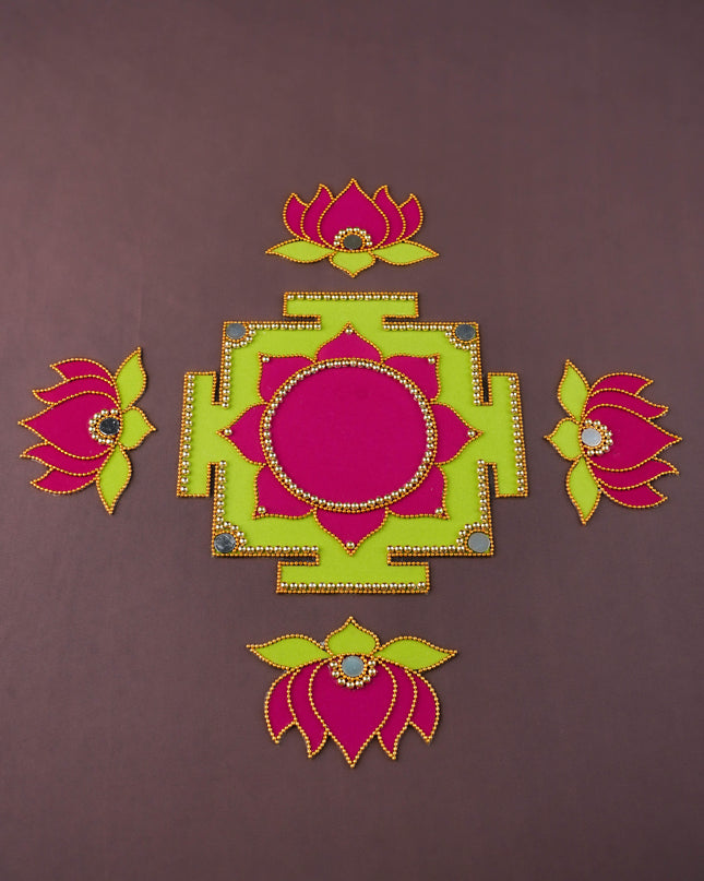 Rangoli - Lakshmi Peetam - Set of 4 Lotus - WL5870