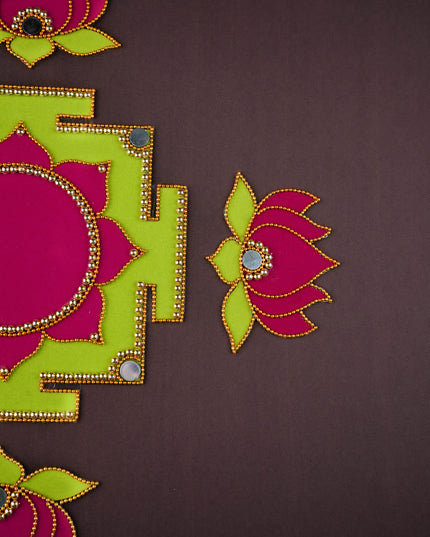 Rangoli - Lakshmi Peetam - Set of 4 Lotus - WL5870