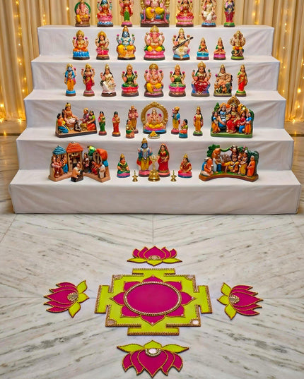 Rangoli - Lakshmi Peetam - Set of 4 Lotus - WL5870