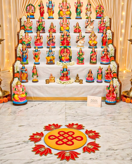 Rangoli - Kolam with Lotus - Set of 8 - WL5876