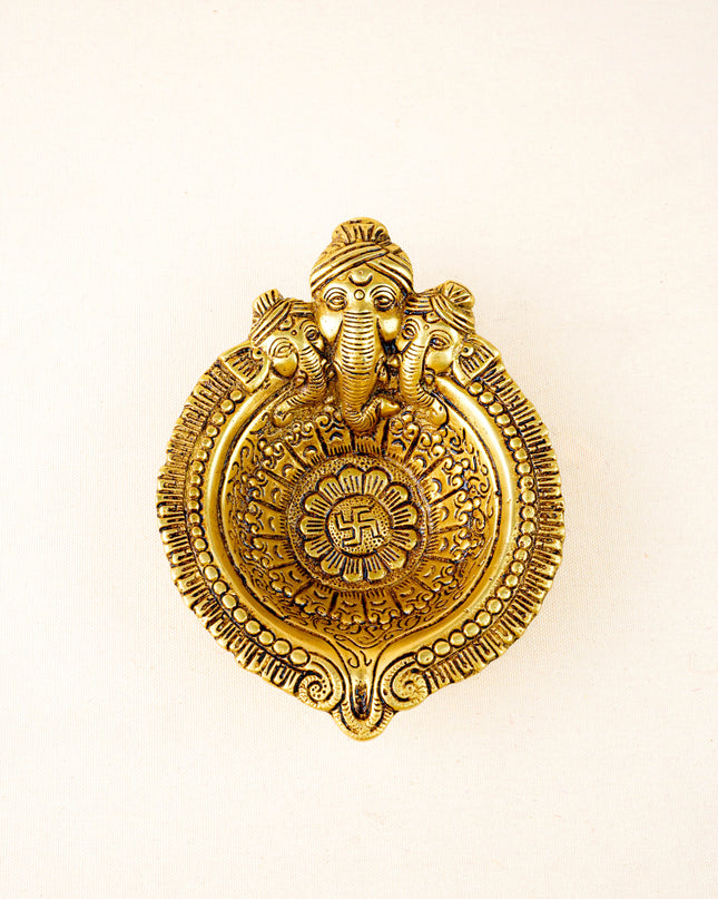 Brass Diya with Ganesha - 6 inch - WL5877