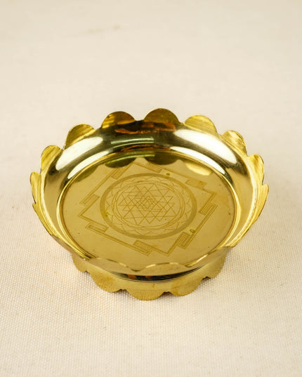 Brass Shree Yantra Lotus Bowl - 4 inch - WL6014-1