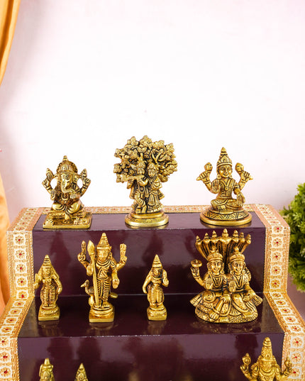 Swarna Golu - Gold Oxidized 3 Step Golu Padi & Brass Idols - WL6023-1