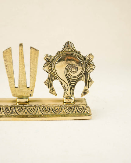 Brass Namam with Shankh Chakra - 4 inch - WL6039
