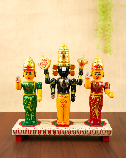 Kondapalli - Balaji with Padmavathi Doll Set - 10 inch - WL6060