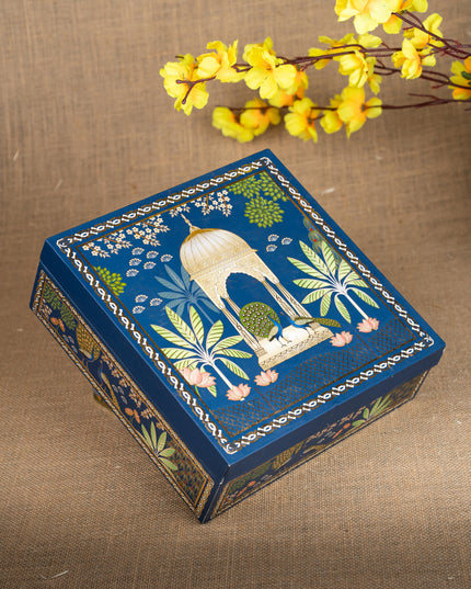 Gift Hamper - Oval Plate with Kerala Diya and Agarbathi Stand - WMH0001