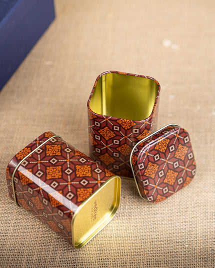 Gift Hamper - Tin with Dry Fruits, Keychain and Pen - WMH0005