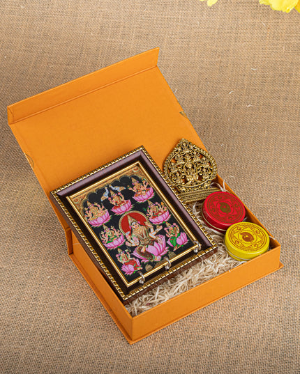Gift Hamper - Key Hanger with Murti and Haldi-Kumkum Tin - WMH0008