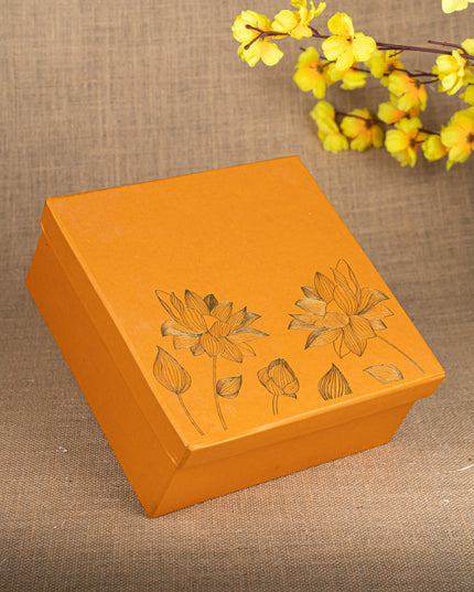 Gift Hamper - Metal Tray with Candle Holder and Crystal Diya - WMH0012