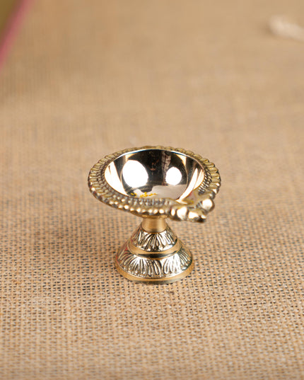 Gift Hamper - Paduka Box with Brass Diya and Incense Cones - WMH0015