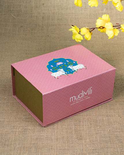 Gift Hamper - Jewel Box and Bangle Holder with Oxidized Earring and Kundan Bangles - WMH0020