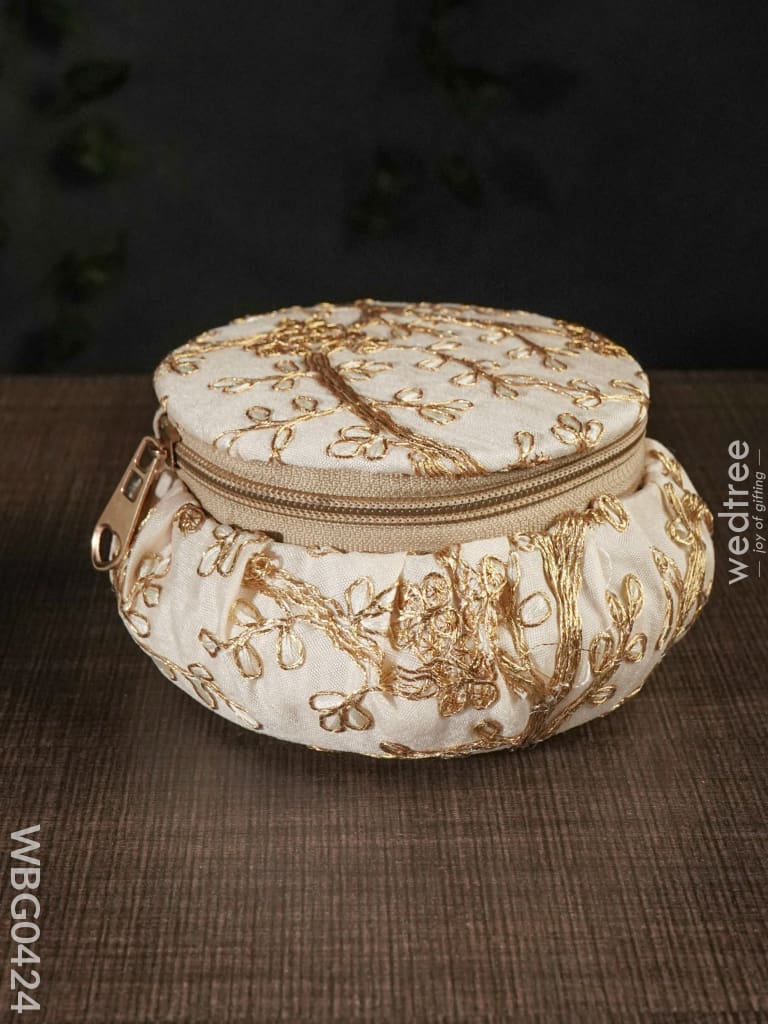 Bangle Box With Floral Embroidery (Big)- Wbg0424 Jewelry Holders