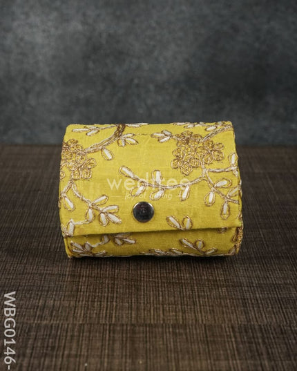 Bangle Holder With Embroidery - Wbg0146 Jewellery Holders