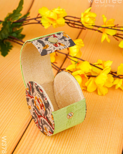 Bangle Holder with Kalamkari Design - W3786 - Jewellery Holders RG