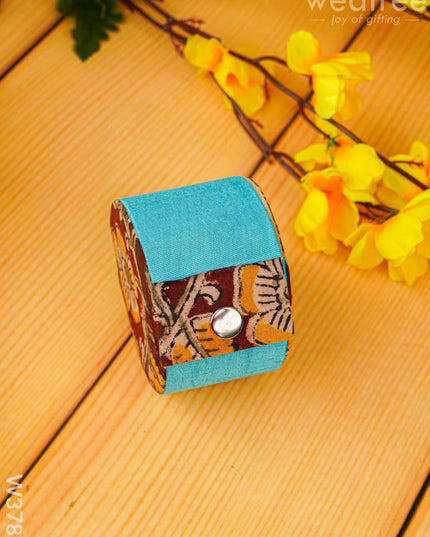 Bangle Holder with Kalamkari Design - W3786 - Jewellery Holders RG