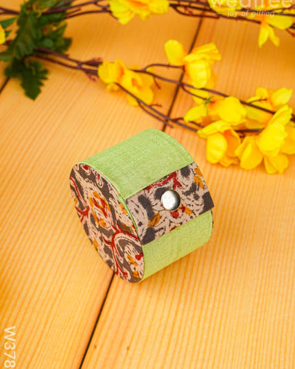 Bangle Holder with Kalamkari Design - W3786 - Jewellery Holders RG