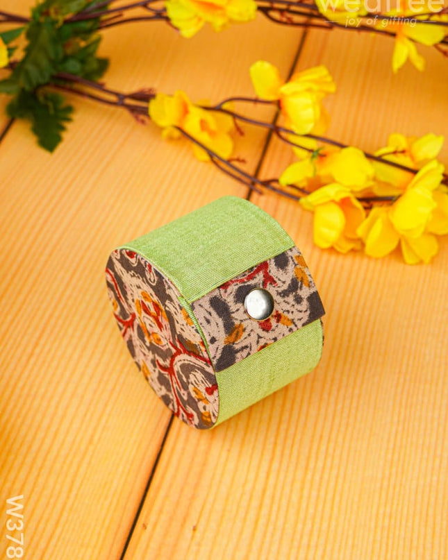 Bangle Holder with Kalamkari Design - W3786 - Jewellery Holders RG