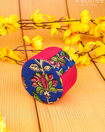 Bangle Holder with Kalamkari Design - W3786 - Jewellery Holders RG