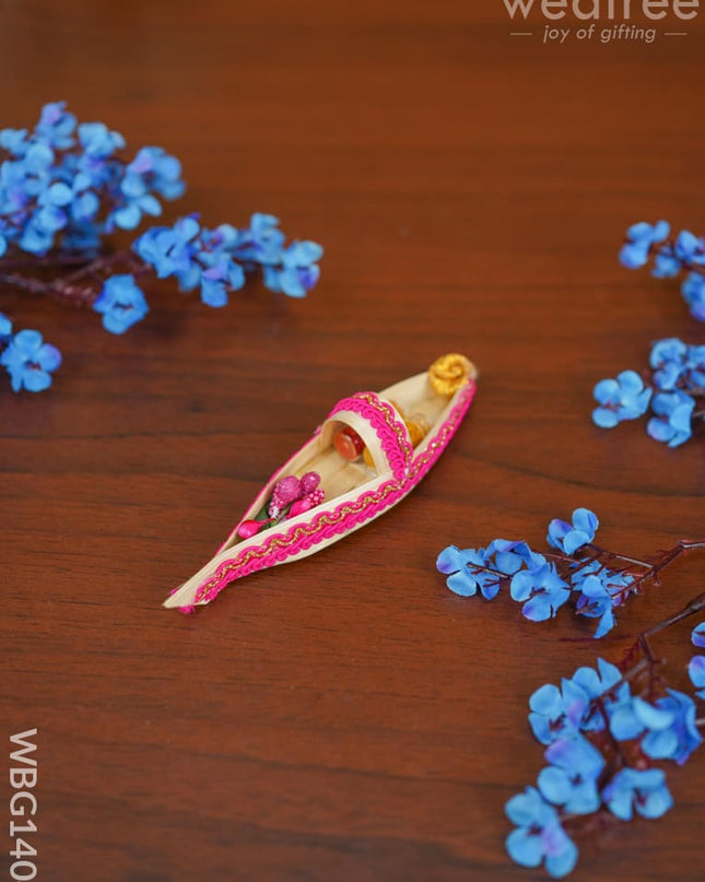 Boat Haldi Kumkum Set - Wbg1404 Fancy Holder Rg