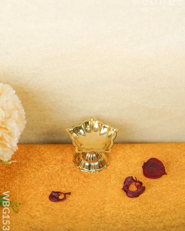 Brass 5 Face Diya - Wbg1533 Rg