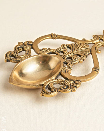 Brass Aarti Diya - 7 Inches - WL1805 - Brass Diya