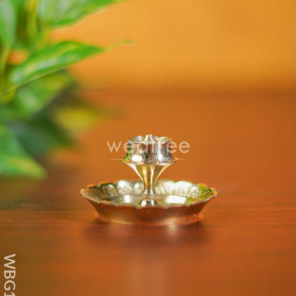 Brass Agarbathi Stand - Wbg1261 Pooja Utilities