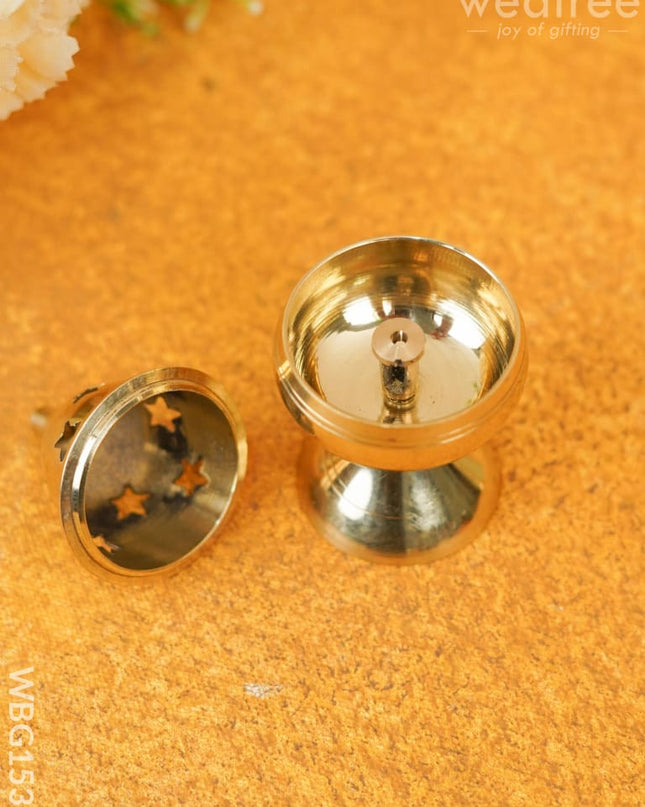 Brass Akhand Diya - 4 Inch Wbg1530 Rg