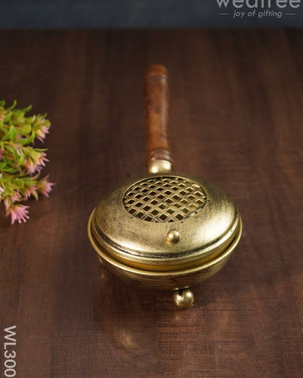 Brass Coated Dhoop Dhani With Wooden Handle - Wl3006 Utility