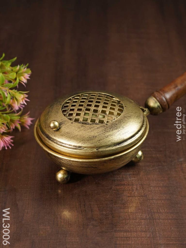 Brass Coated Dhoop Dhani With Wooden Handle - Wl3006 Utility