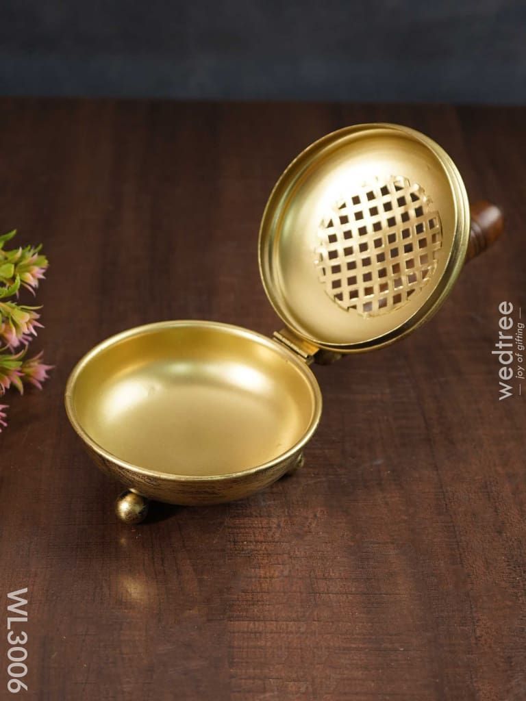 Brass Coated Dhoop Dhani With Wooden Handle - Wl3006 Utility