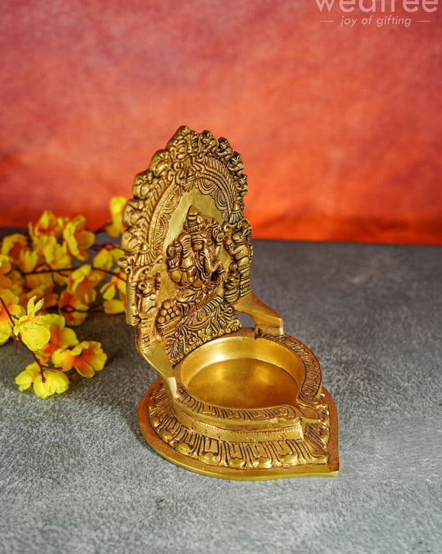 Brass Diya On Podium - Wl3909