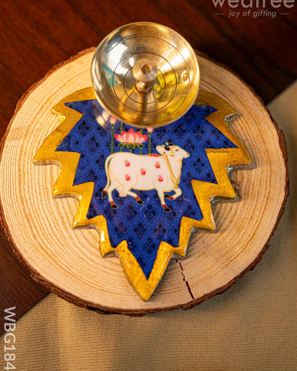Brass Diya with Leaf - WBG1842 - Brass Diya RG