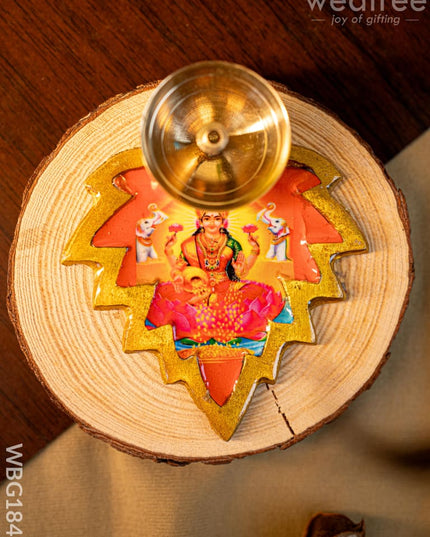Brass Diya with Leaf - WBG1842 - Brass Diya RG