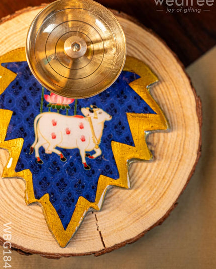 Brass Diya with Leaf - WBG1842 - Brass Diya RG