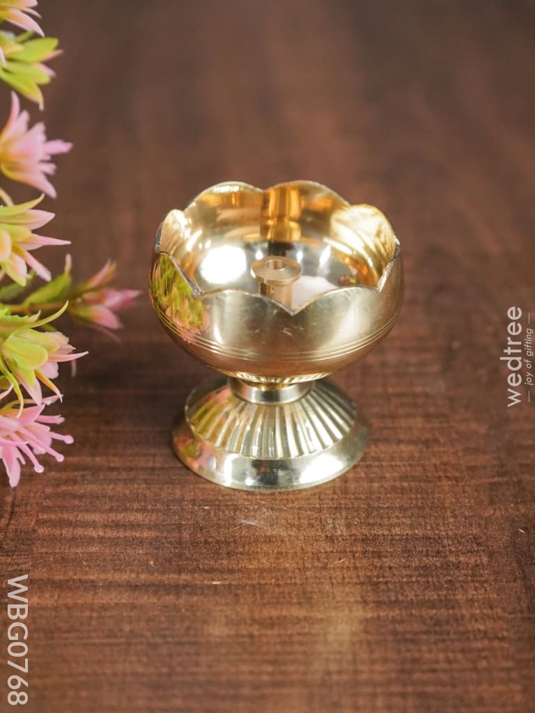 Brass Flower Diya With Stand (Small) - Wbg0768 Diyas