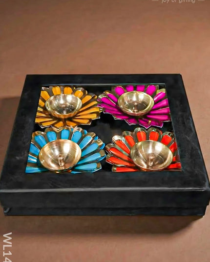Brass Flower Shaped Diya - WL1475 - Brass Diya