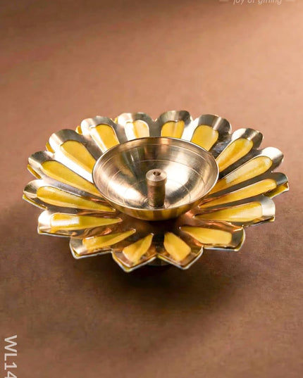 Brass Flower Shaped Diya - WL1475 - Brass Diya