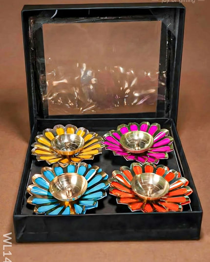 Brass Flower Shaped Diya - WL1475 - Brass Diya