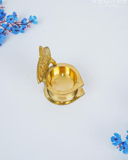 Brass Gajalakshmi Kamakshi Diya - Wbg1441 Rg