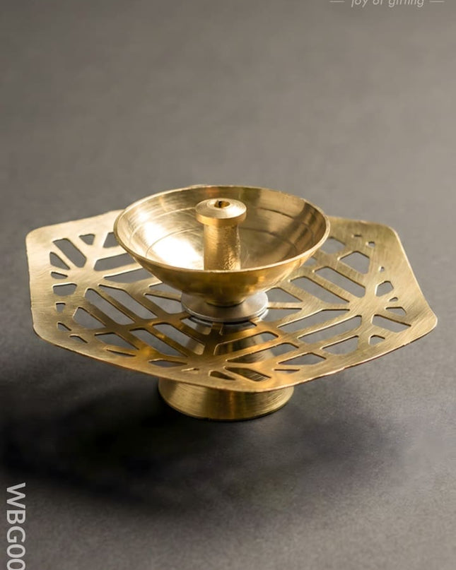 Brass Hexagon Shaped Diya - WBG0041 - Brass Diya RG