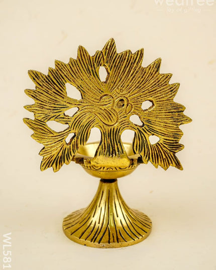 Brass Kalpavriksha Tree with Diya - 6 inch - WL5811 - Brass Diya