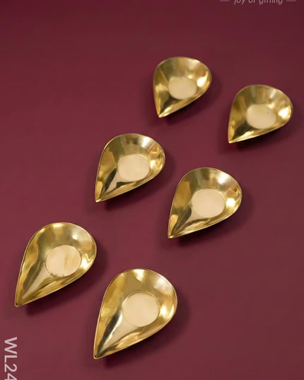 Brass Kuber Diya (Set of 6) WL2444 - Brass Diya
