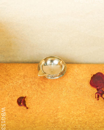 Brass Kubera Diya - Wbg1532 Rg