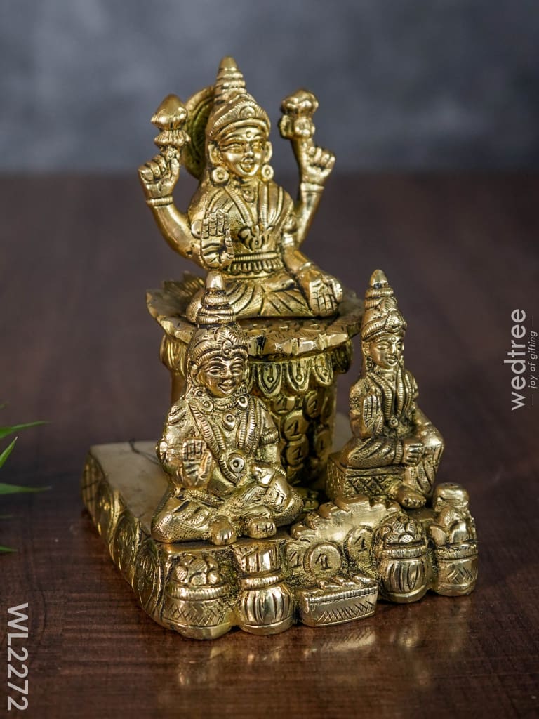 Brass Kubera Lakshmi Idol - Wl2272 Figurines