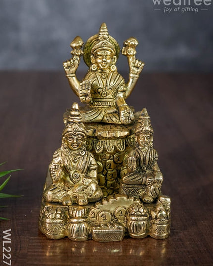 Brass Kubera Lakshmi Idol - Wl2272 Figurines