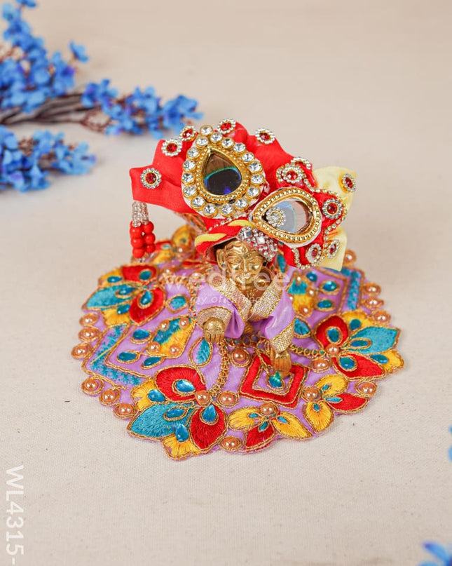 Bass Laddu Gopal With Mukut & Poshak - Wl4315 Lavender Brass Figurines